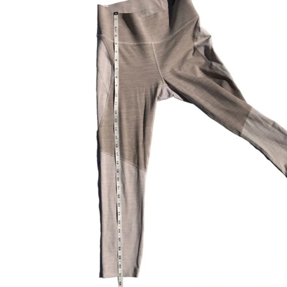 Outdoor Voices Techsweat Two-Tone Kneecap Crop Capri Leggings Size S - Picture 6 of 9